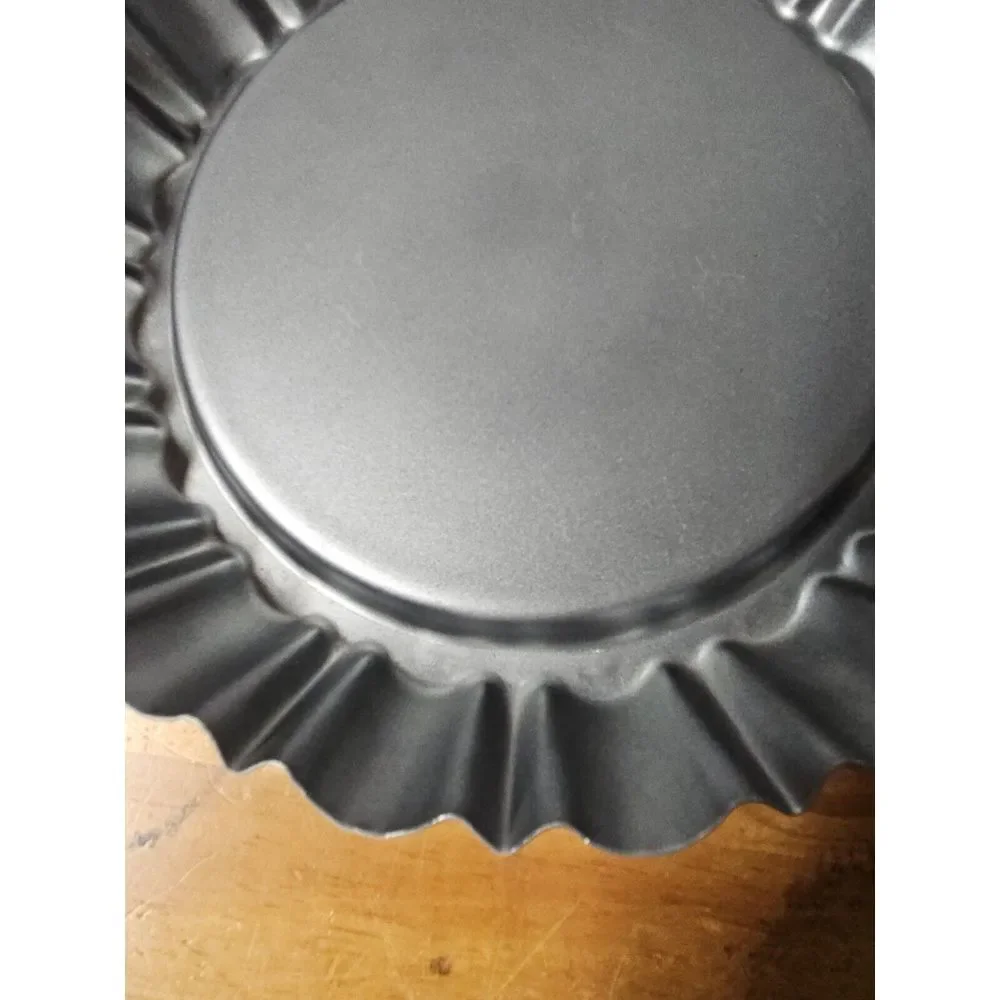 Vintage Chef Tell Dessert Pan by‎ Nordic Ware tan coating no stick 10*1.5
